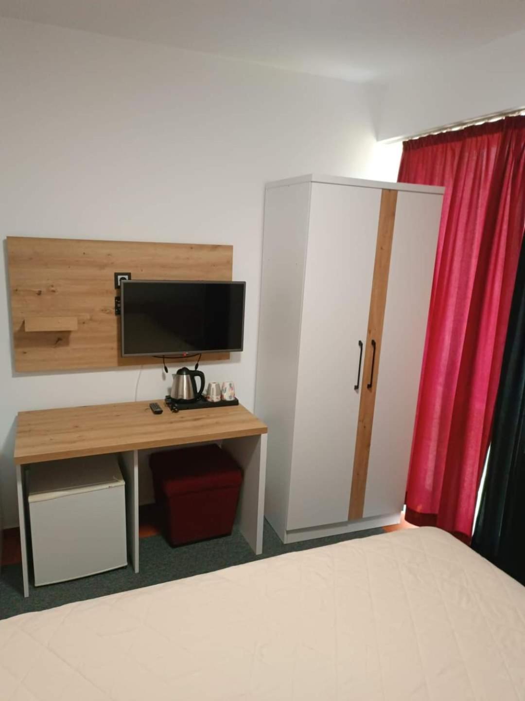 Hotel Brkic Sarajevo Airport - Free Parking Eksteriør bilde