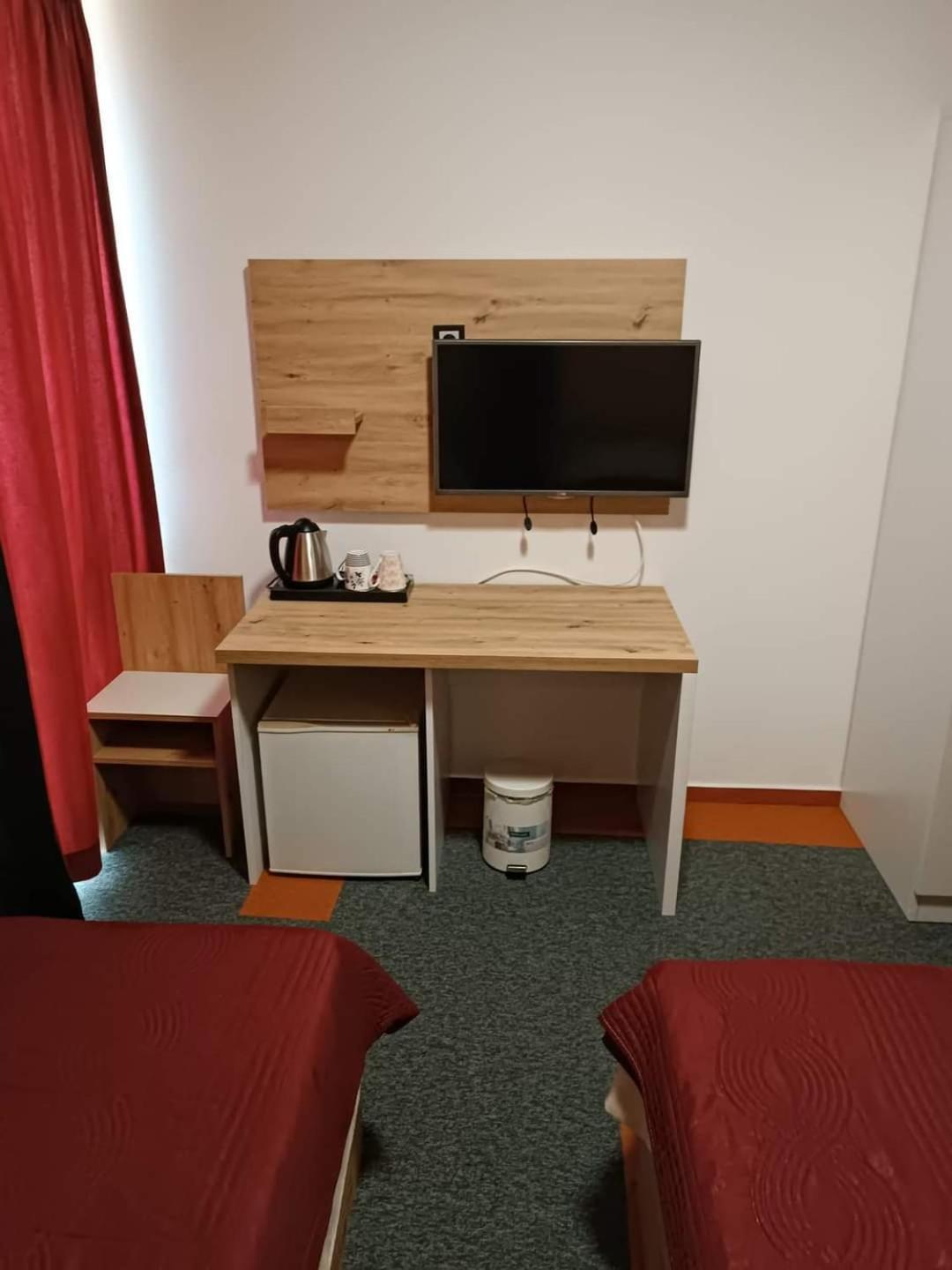 Hotel Brkic Sarajevo Airport - Free Parking Eksteriør bilde