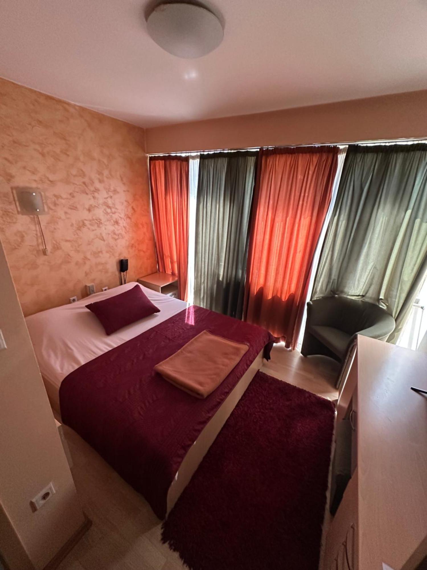 Hotel Brkic Sarajevo Airport - Free Parking Eksteriør bilde
